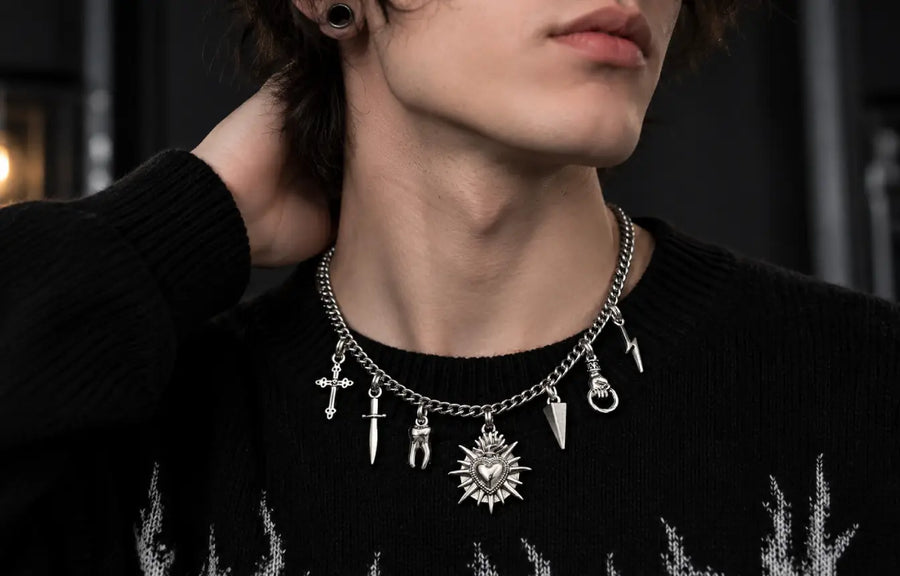 Style C — Serpent Noir